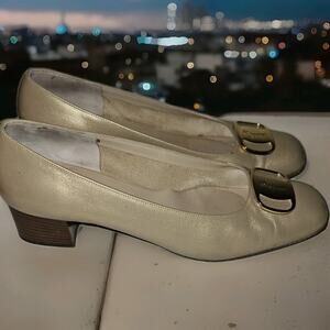 Salvatore Ferragamo Boutique Block Pumps Leather Shoes W 8.5 Italy Gold Beige